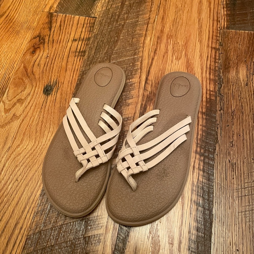 Sanuk sandals